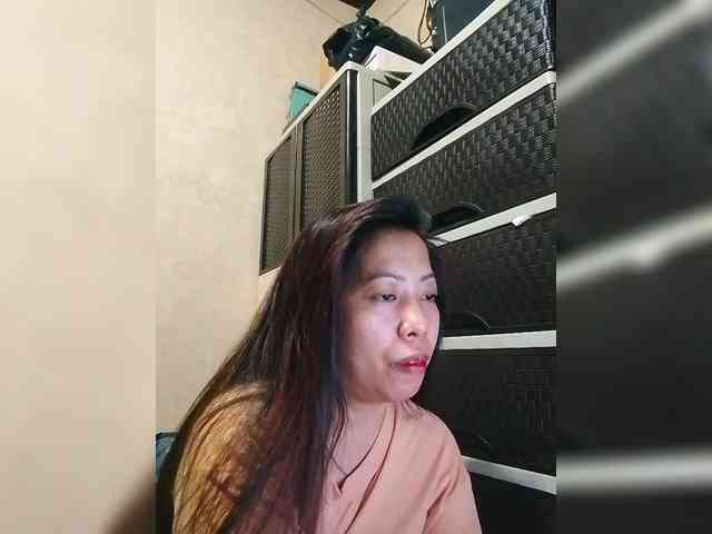 Cassiee webcam