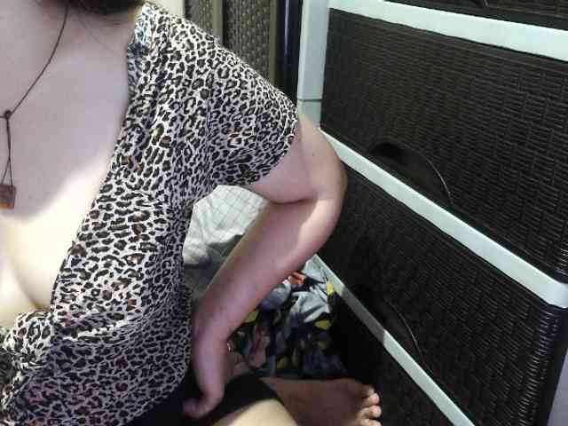 Cassiee webcam
