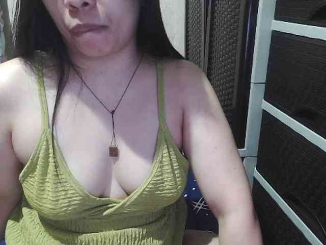 Cassiee webcam