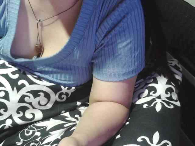Kazzandra webcam