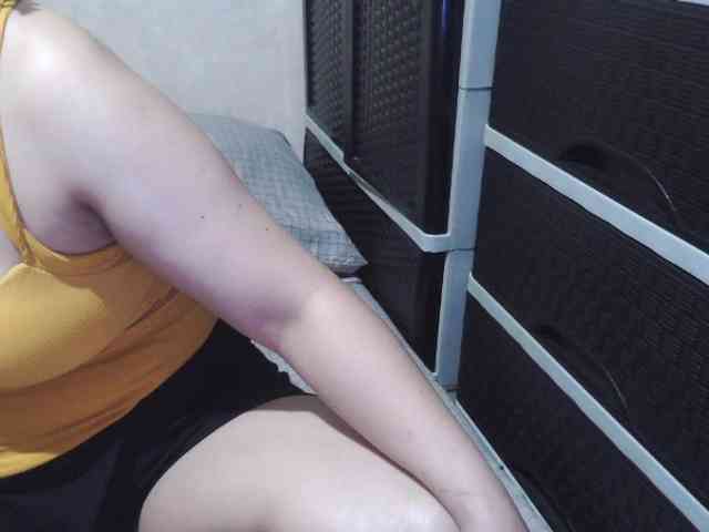 Cassiee webcam