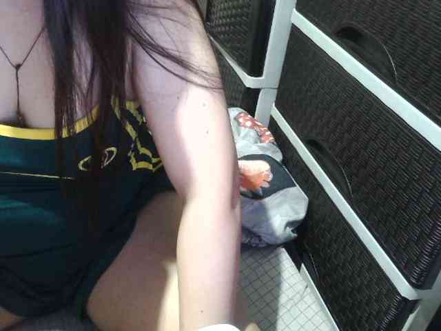 Cassiee webcam