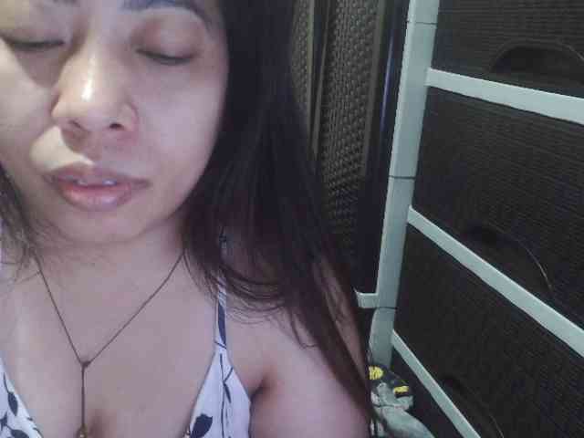Cassiee webcam