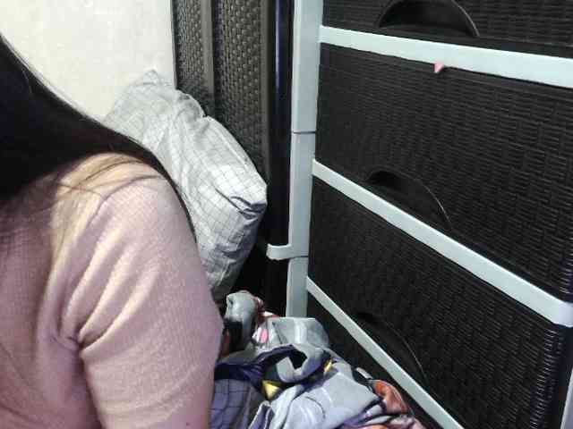 Cassiee webcam