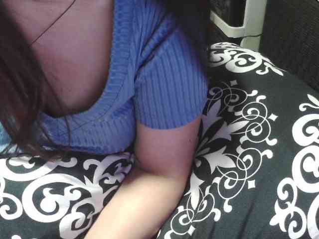 Kazzandra webcam