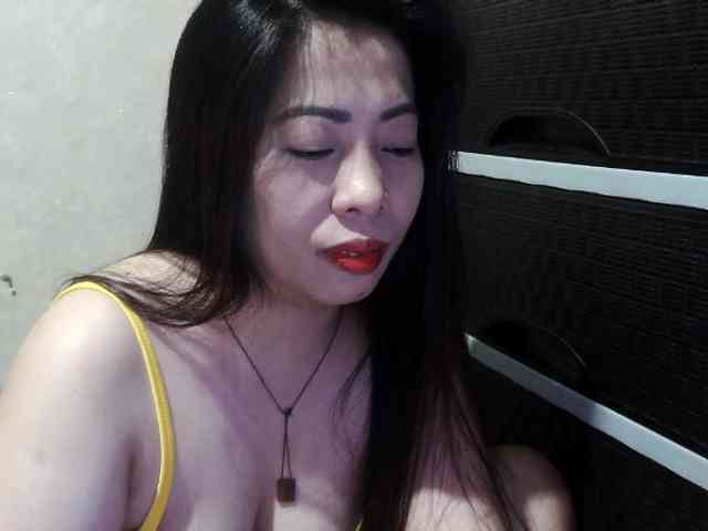 Cassiee webcam