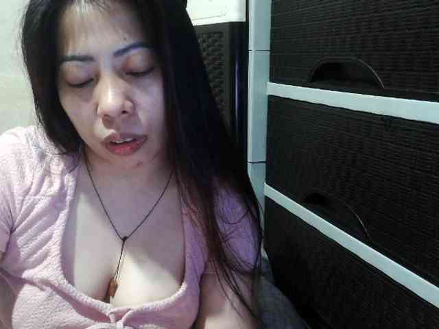 Cassiee webcam