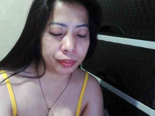 Cassiee webcam