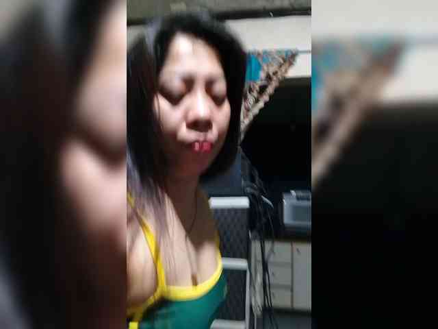 Cassiee webcam