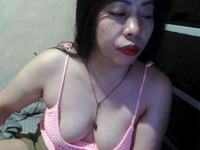 Cassiee webcam