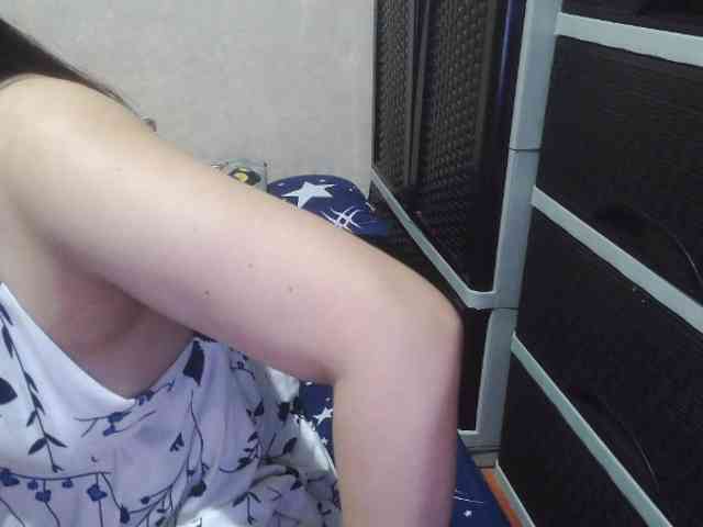 Cassiee webcam