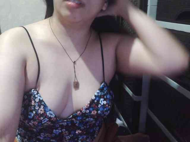 Cassiee webcam