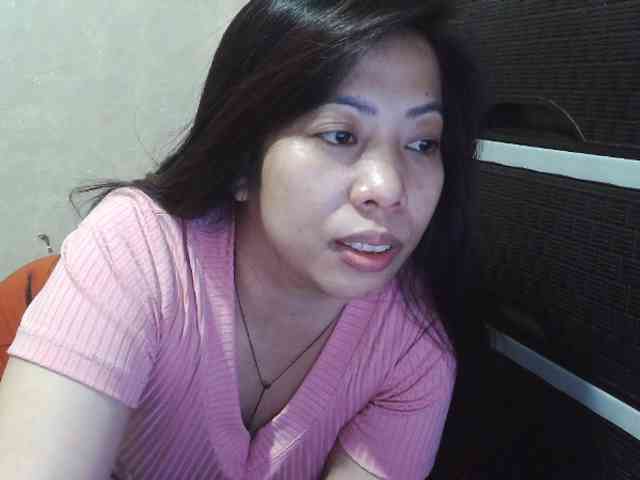 Cassiee webcam