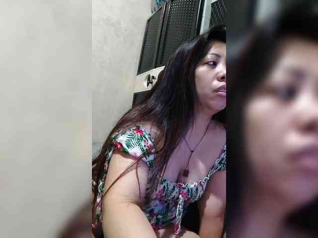 Cassiee webcam