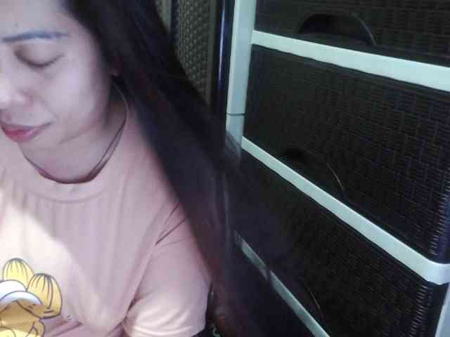 Cassiee webcam