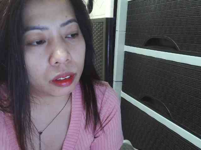 Cassiee webcam