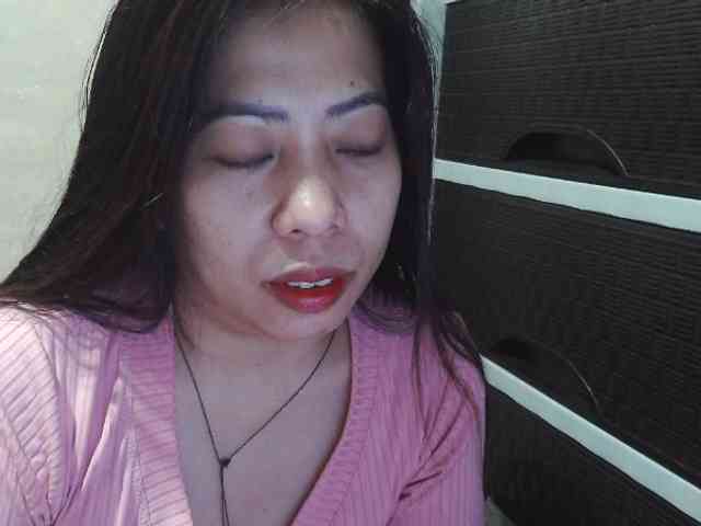 Cassiee webcam