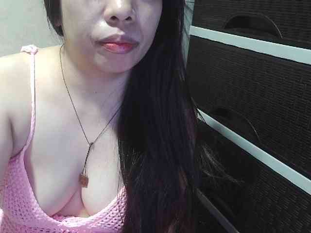 Cassiee webcam