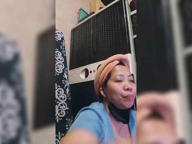 Cassiee webcam