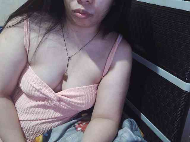 Cassiee webcam