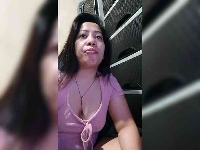 Cassiee webcam