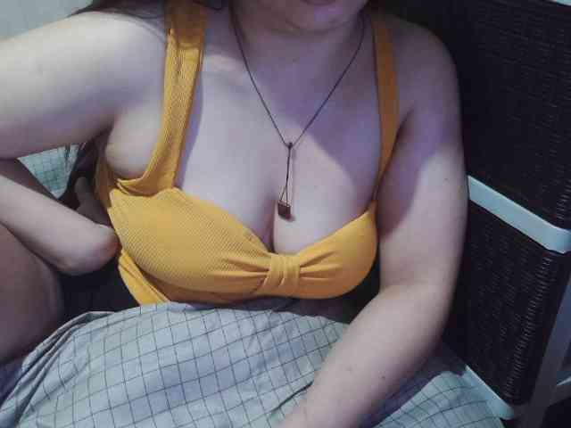 Cassiee webcam