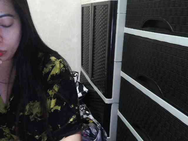 Cassiee webcam