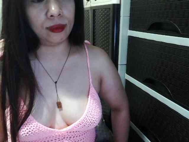 Cassiee webcam