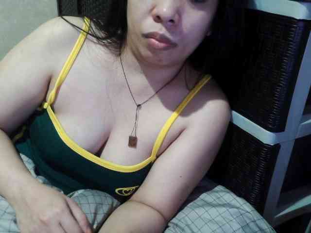Cassiee webcam