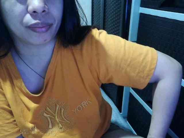 Cassiee webcam