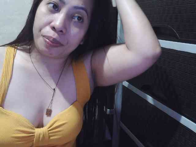 Cassiee webcam