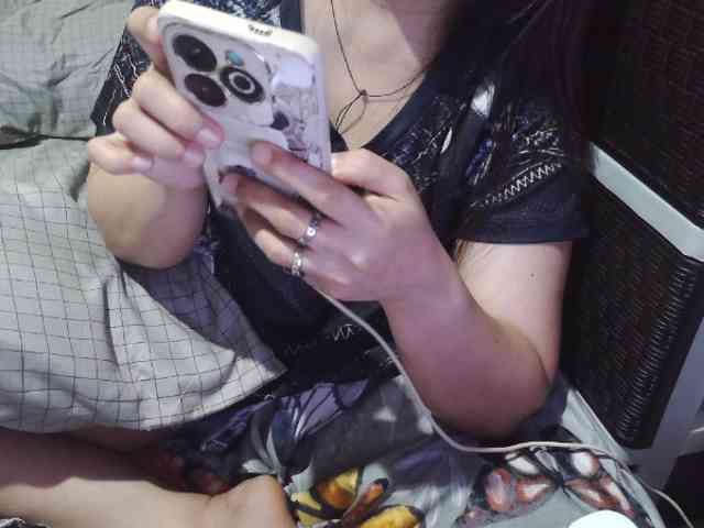 Cassiee webcam