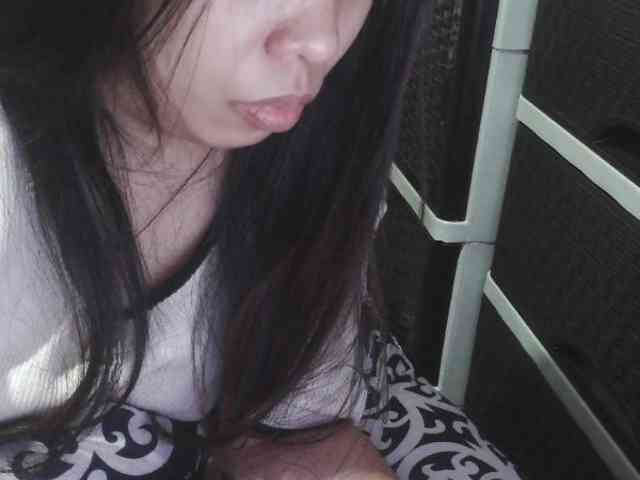 Cassiee webcam