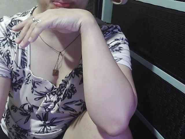 Cassiee webcam
