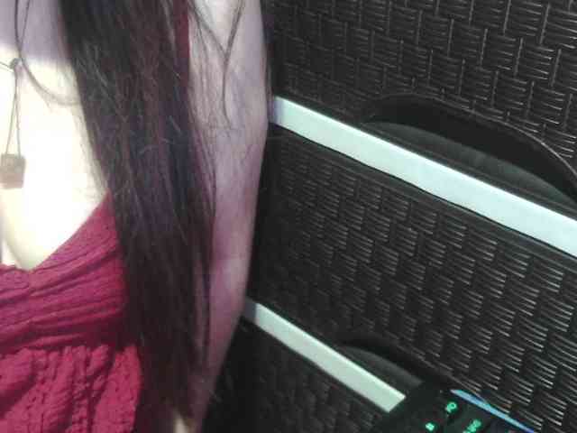 Cassiee webcam