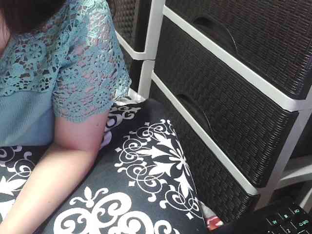Cassiee webcam