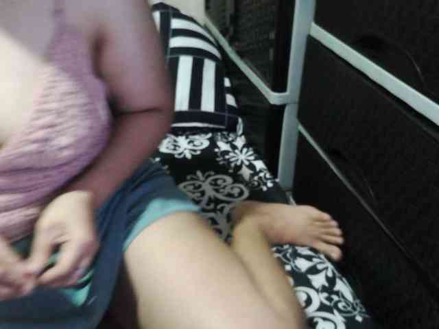 Cassiee webcam
