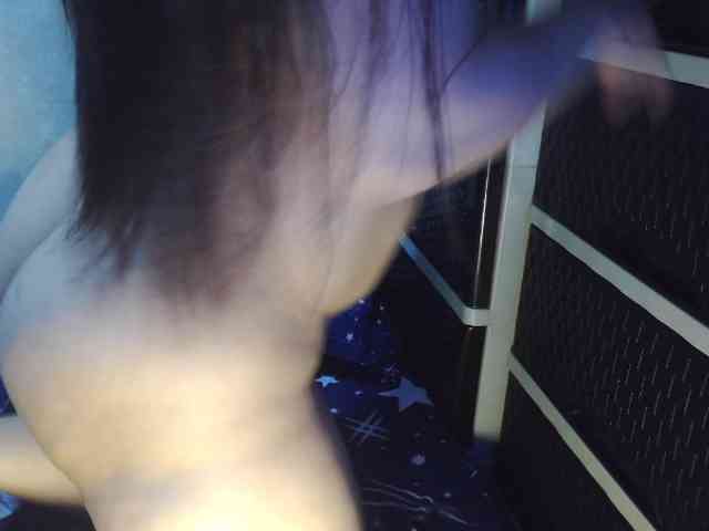 Cassiee webcam