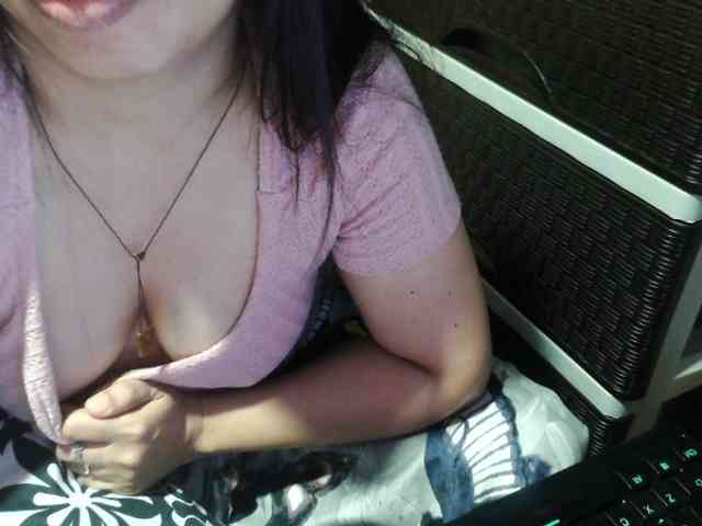 Cassiee webcam