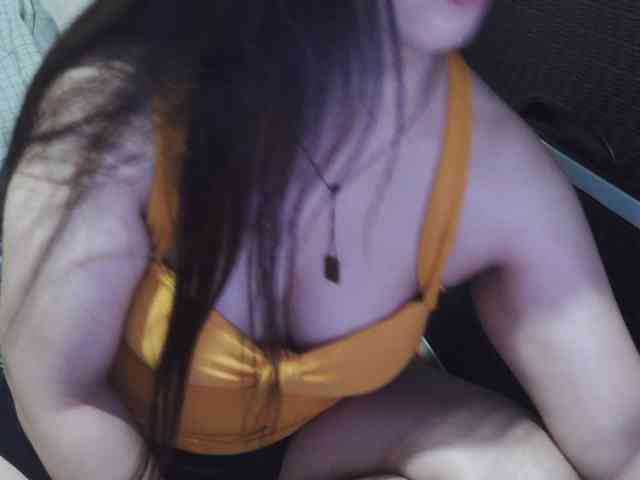 Cassiee webcam