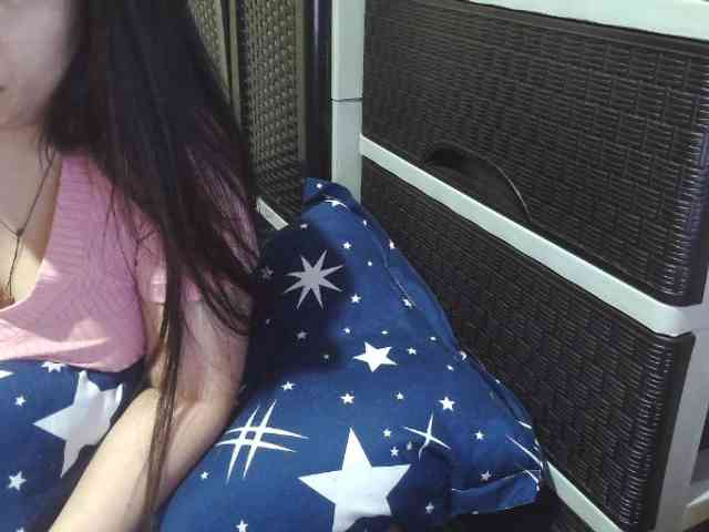Cassiee webcam