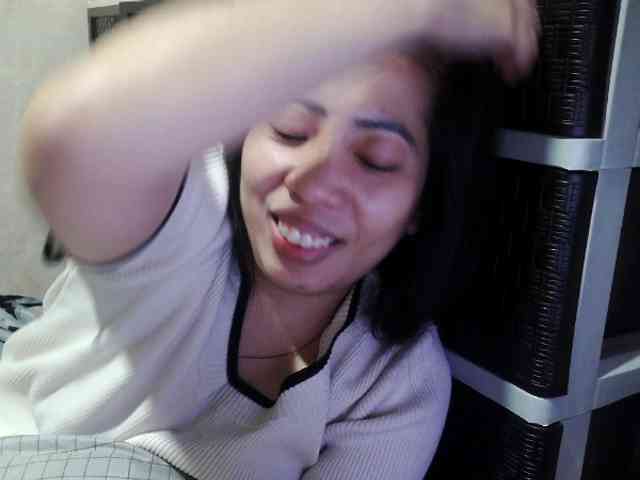 Cassiee webcam