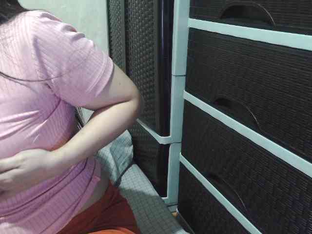 Cassiee webcam