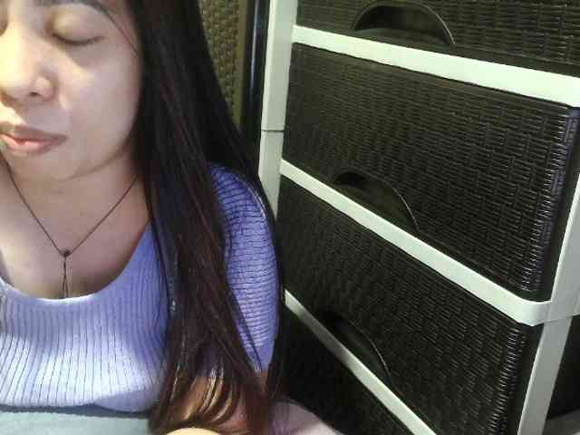 Cassiee webcam