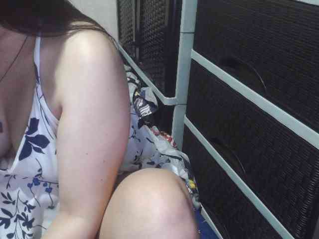 Cassiee webcam
