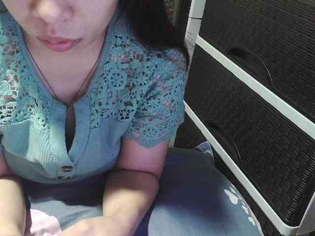Cassiee webcam
