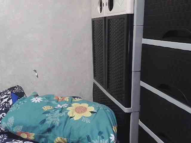 Kazzandra webcam