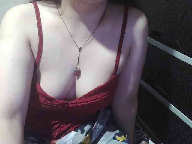 Kazzandra webcam