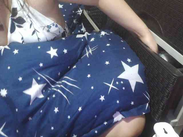 Cassiee webcam