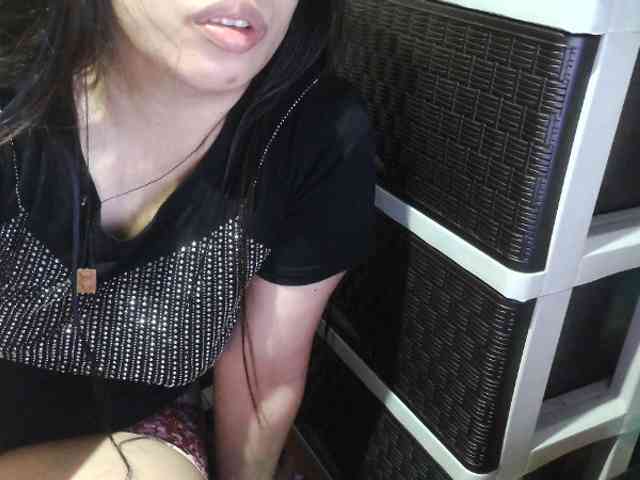 Cassiee webcam